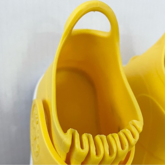 Butler Yellow Rubber Overboots for Rainy Weather - Picture 3 of 7